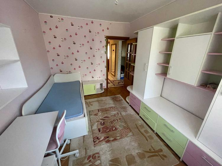 Apartament cu 3 camere decomandat în Bistrița Lac