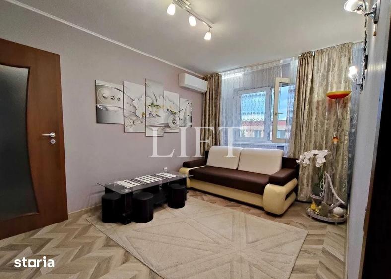 Apartament cu 3 camere semidecomandat în Central
