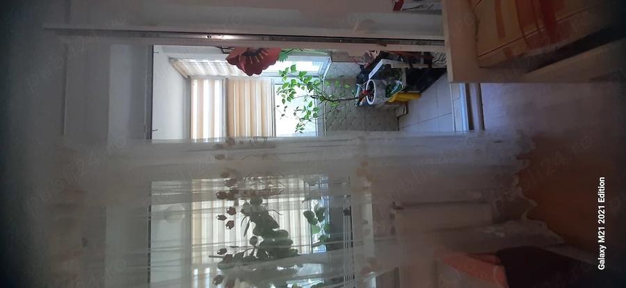 Apartament cu 2 camere semidecomandat în Tomis II