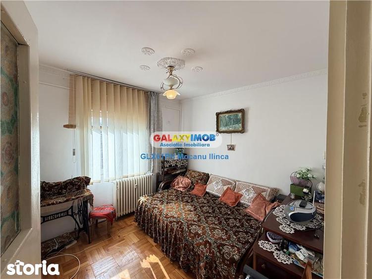 Apartament cu 3 camere semidecomandat, mobilat în Vest