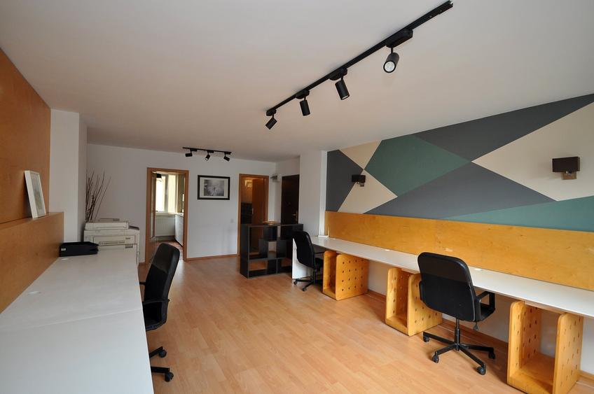 Apartament cu 3 camere în 13 Septembrie