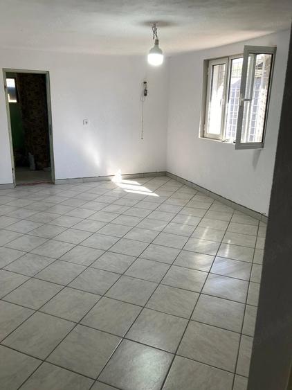 Vanzare casa in Flore?ti Ph (in curs de renovare) - 5