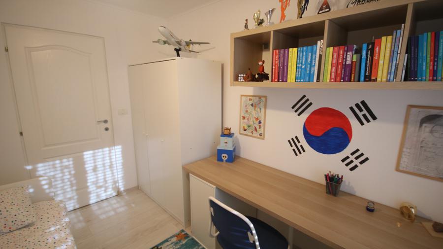 Apartament cu 3 camere semidecomandat în Cetății