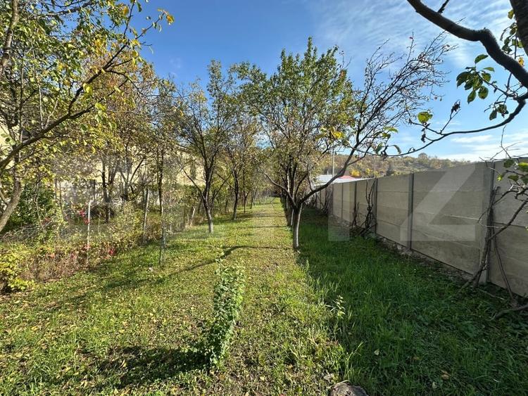 Casă cu 5 camere cu Canalizare în Central