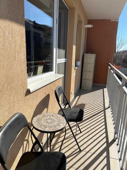 Apartament cu 2 camere semidecomandat în Dumbrăvița
