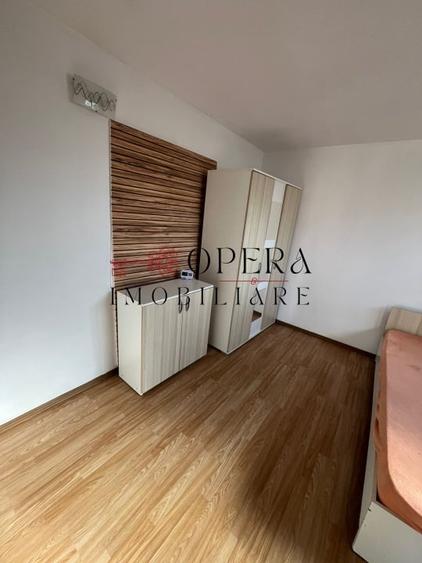 Casă individuală cu 5 camere cu Canalizare în Moara de Vânt