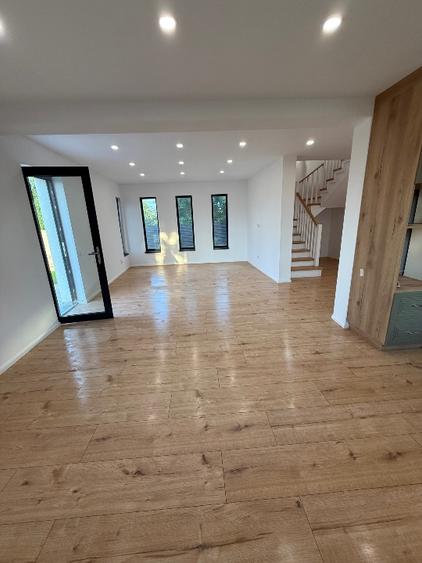 Casă individuală cu 4 camere cu Teren 490 Mp în Săcueni