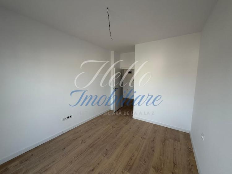 Apartament cu 3 camere semidecomandat în Florești