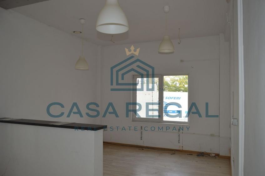 Spațiu industrial, de 750 mp, în Iosia-Nord