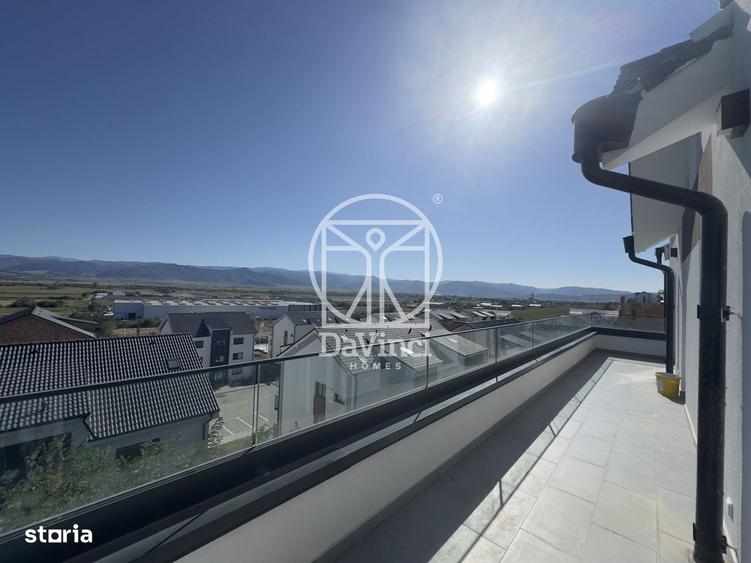 Apartament cu 3 camere în Cristian