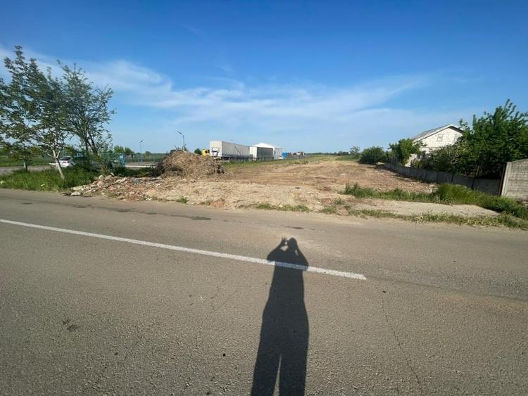 Teren Construcții intravilan de 8700 mp, în Coșoveni