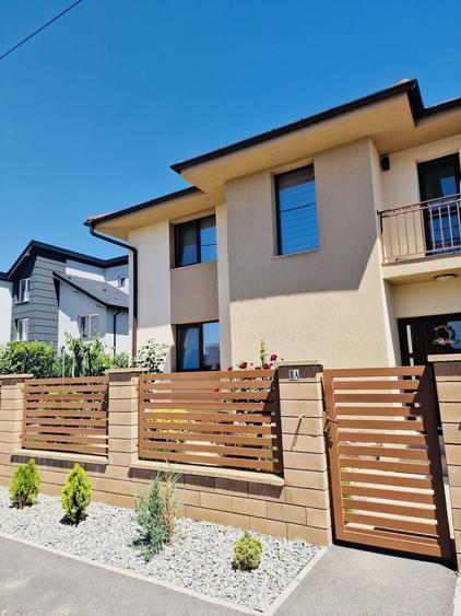 Duplex cu 4 camere cu Canalizare în Centura