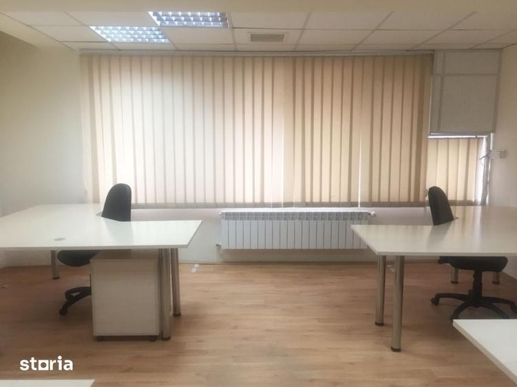 Spațiu comercial, de 200 mp, în Port