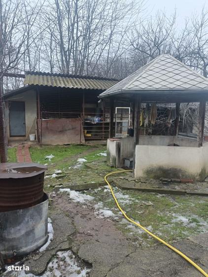 Casă cu 3 camere cu Teren 588 Mp în Bariera Vâlcii