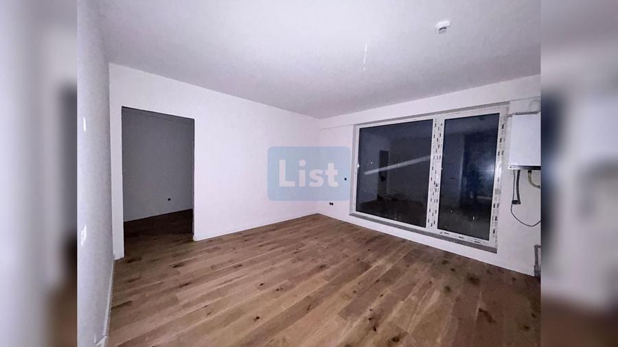 Apartament cu 2 camere semidecomandat în Aeroport