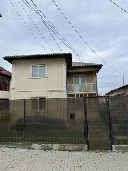 Casă în Central