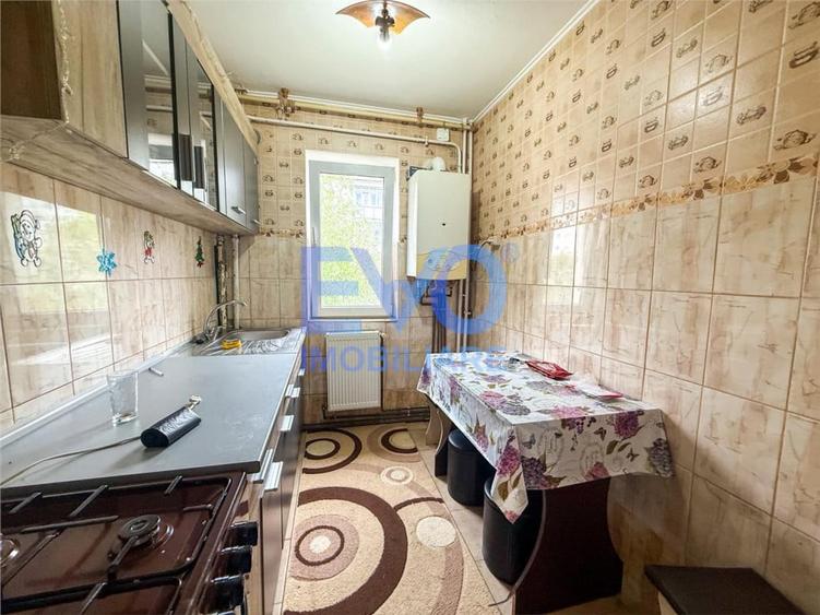 Apartament cu 2 camere semidecomandat în Zimbru