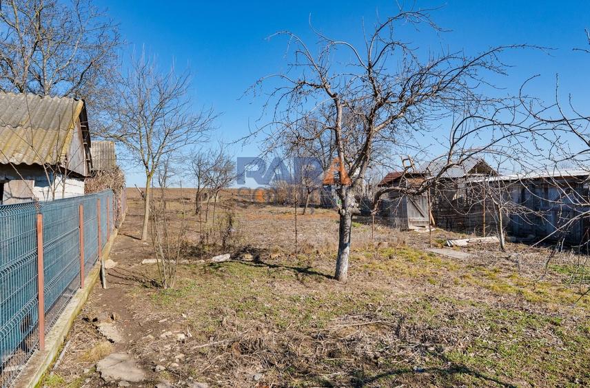Casă individuală cu 3 camere cu Canalizare în Secuieni