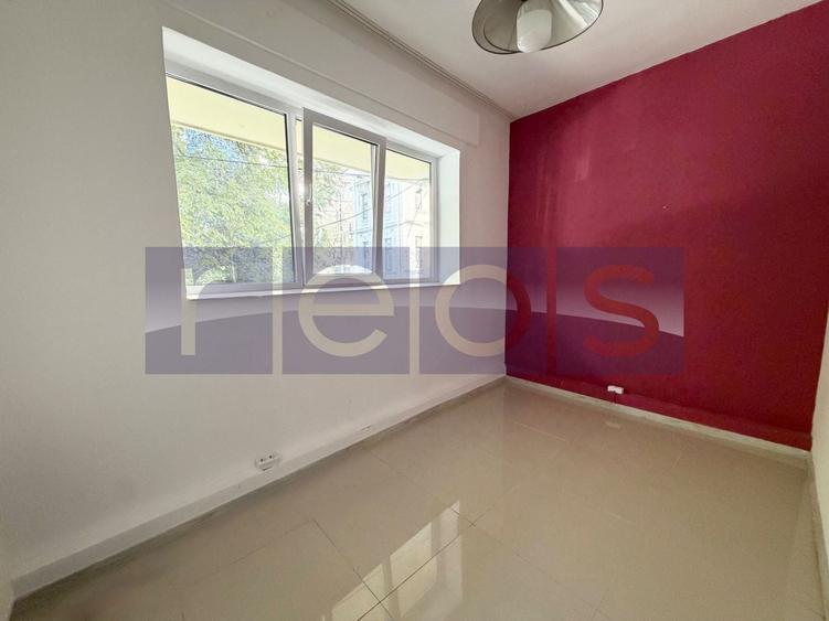 Apartament cu 7 camere decomandat, mobilat în P-ța Rosetti
