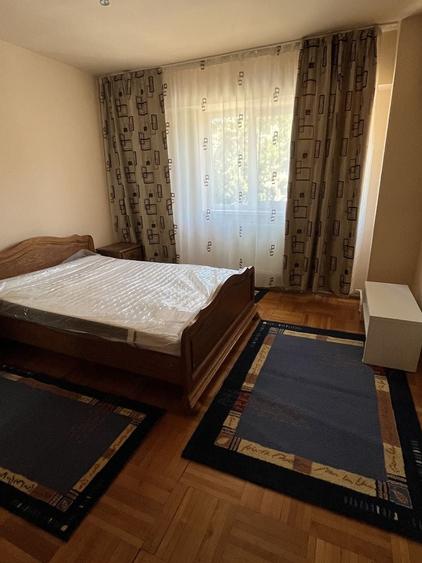 Apartament cu 2 camere decomandat în Barieră