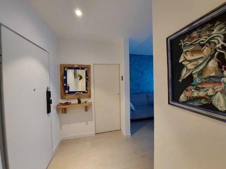 Apartament cu 2 camere decomandat, mobilat în Mamaia