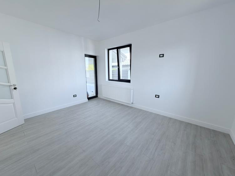 Casă individuală cu 4 camere cu Teren 400 Mp în Central