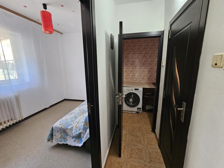Apartament cu 2 camere decomandat, mobilat în P-ța Gorjului