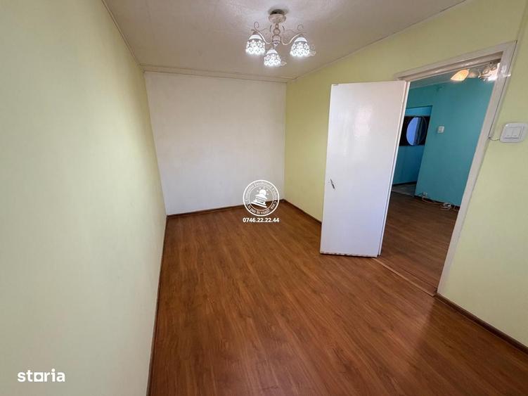 Apartament cu 3 camere în Alexandru cel Bun