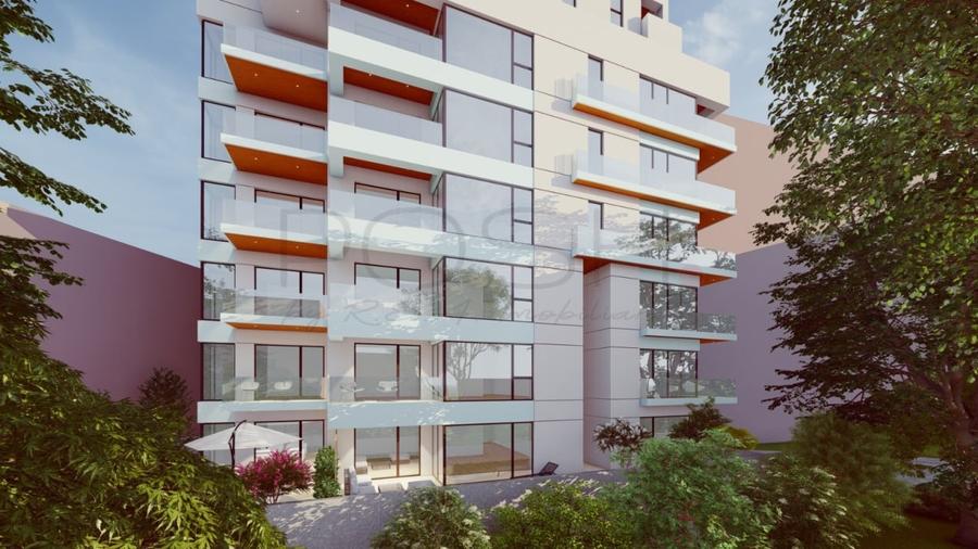 Apartament cu 3 camere semidecomandat în Moșilor