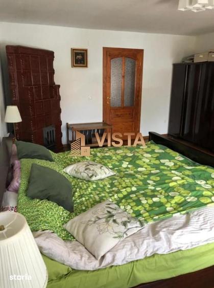 Casă cu 5 camere cu Teren 490 Mp în Vulcan