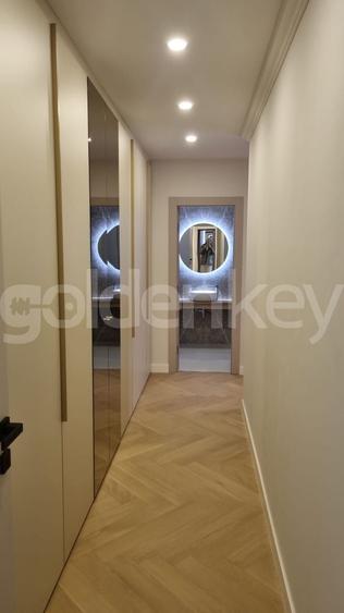 Apartament cu 4 camere decomandat, mobilat în Iancu Nicolae