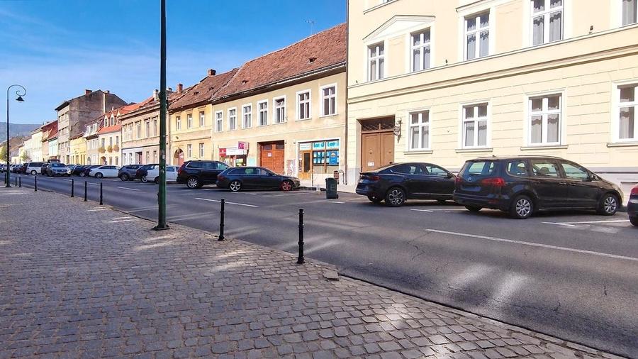 Apartament cu 2 camere semidecomandat în Centrul Istoric