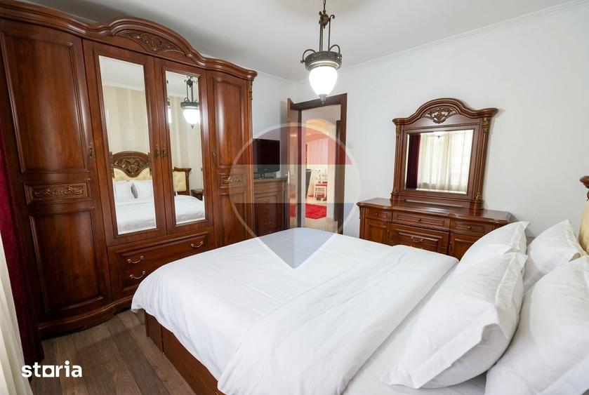 Apartament cu 4 camere decomandat în Central