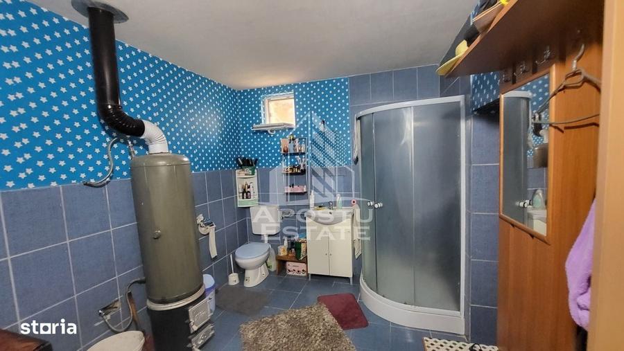 Casa individuala cu 6 camere,2 bai,teren de 1017 mp Pischia Central - 5