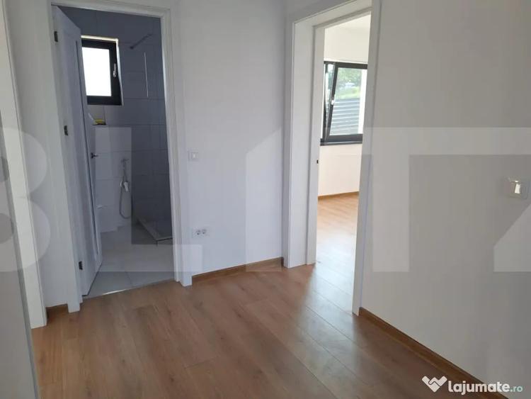Casă cu 4 camere cu Teren 533 Mp în Curtești
