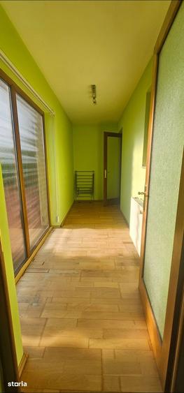 Casă cu 5 camere cu Teren 1000 Mp în Central