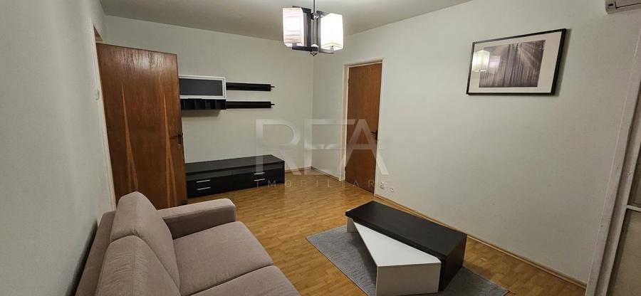 Apartament cu 2 camere semidecomandat, mobilat în Titan