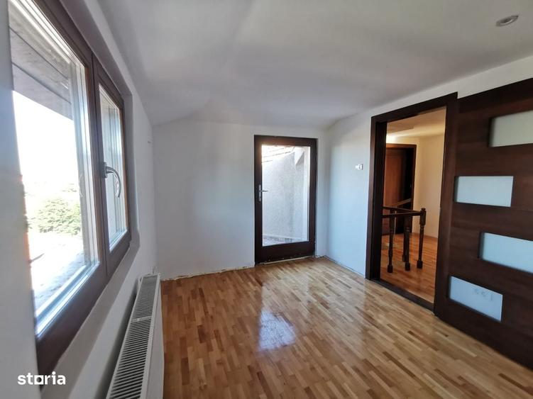Apartament cu 4 camere în Bălcescu