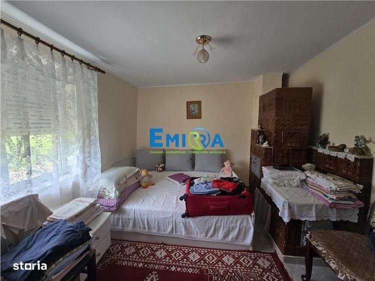 Casă cu 4 camere în Bahna