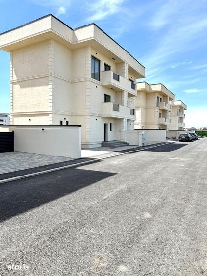 Casă cu 5 camere cu Teren 173 Mp în Dobroești