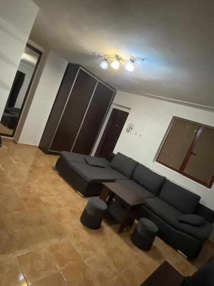 Apartament cu 3 camere în Est