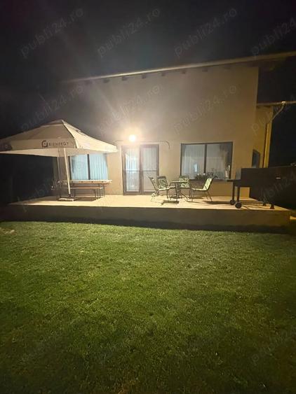 Casă cu 5 camere cu Teren 400 Mp în Haieu