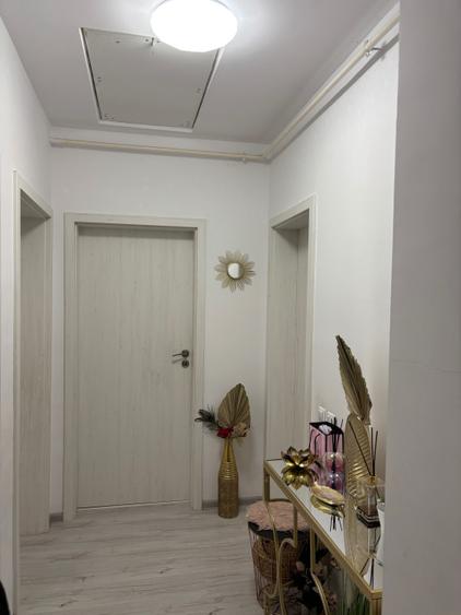 Apartament cu 3 camere decomandat în Chiajna