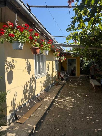 Casă cu 4 camere în Bogdan Vodă