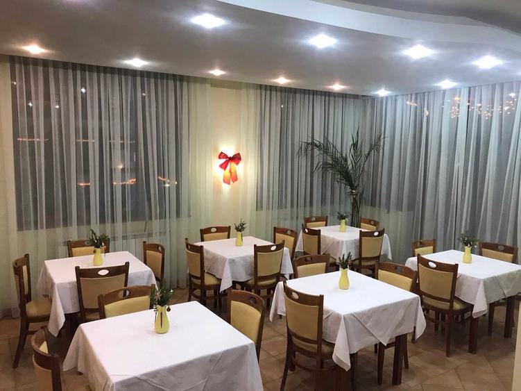 Casă cu 4 camere cu Teren 1000 Mp în Central