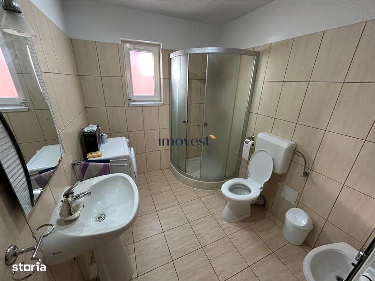Casă cu 4 camere cu Teren 1875 Mp în Central