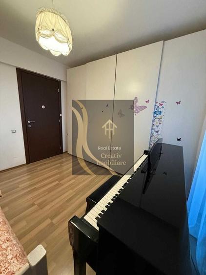 Apartament cu 3 camere semidecomandat în Titan