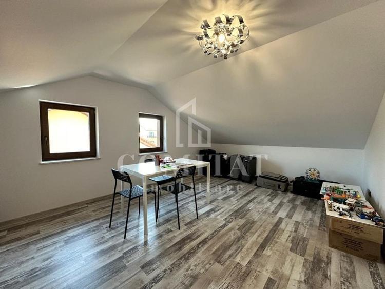 Duplex cu 5 camere cu Canalizare în Dezmir