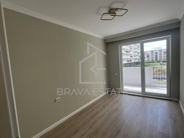 Apartament cu 3 camere semidecomandat în Florești