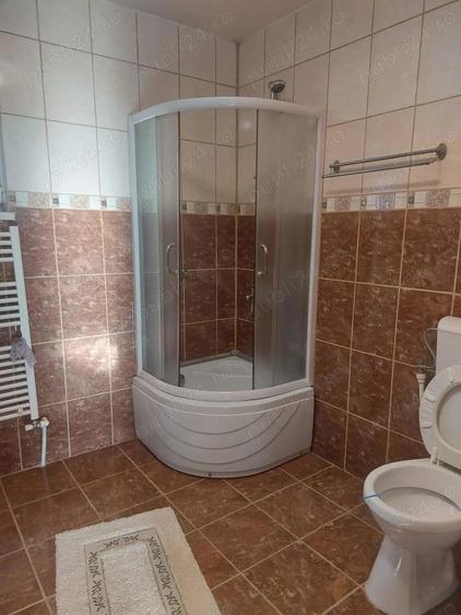 Casă cu 5 camere cu Teren 1100 Mp în Vlădești